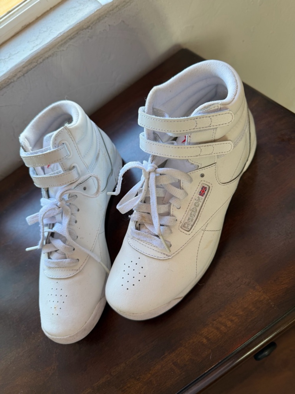 Reebok White Classic High-Top Sneakers with Red Logo Accent